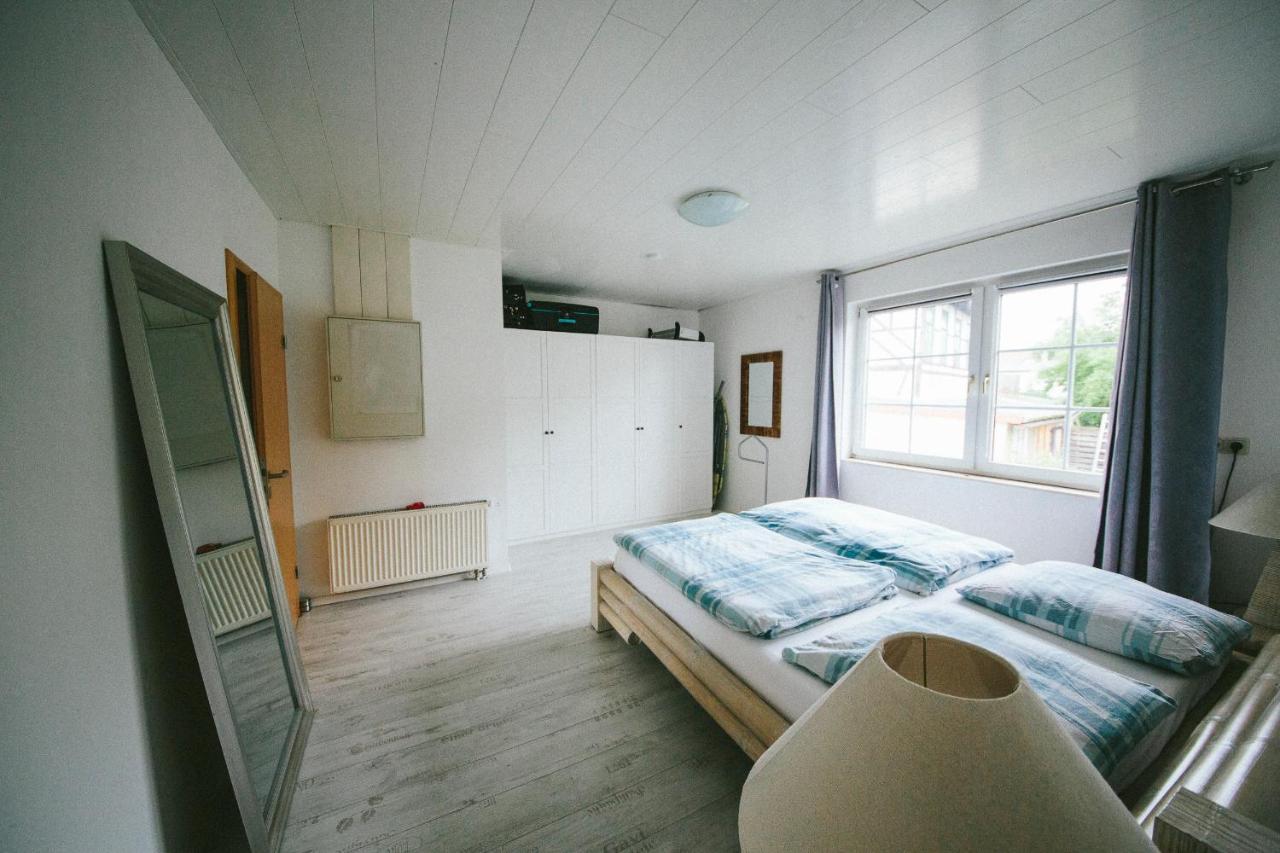 Grosse & Voll Ausgestattete Apartments, Studios, Doppelzimmer, Workspace, Parkplatz, Netflix, Prime & Schnelles Wifi In Ruhiger Lage Mit Garten Rudolstadt Exterior photo